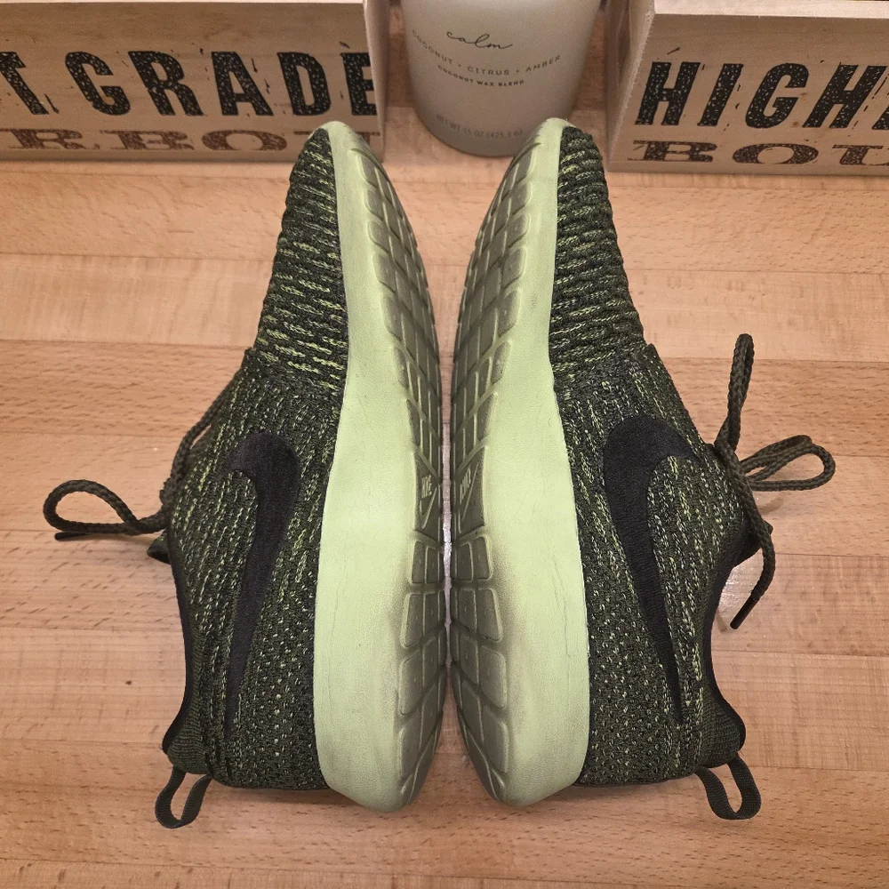 Nike Roshe One Flyknit Women's Running Shoes Rough Green/Black Size 9.5